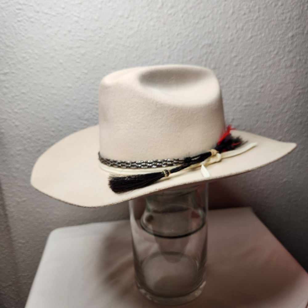 Calgary Convention Cream Western Cowboy Hat with Horsehair Metallic Band Size 7